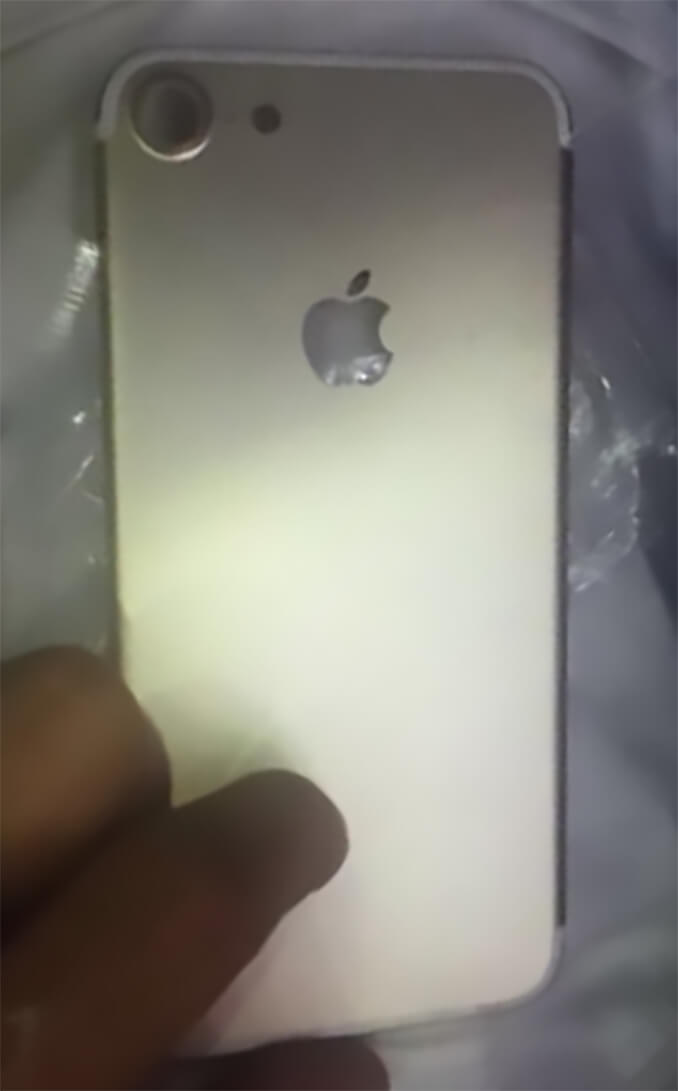 Se Filtran Imágenes De Lo Que Supuestamente Son Las Carcasas Traseras Del Iphone 7 • Iphoneate