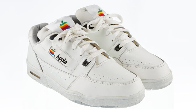 Apple-Sneakers